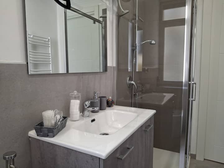 Casa “Civicocinque” adjacente ao Metro Pozzo Strada