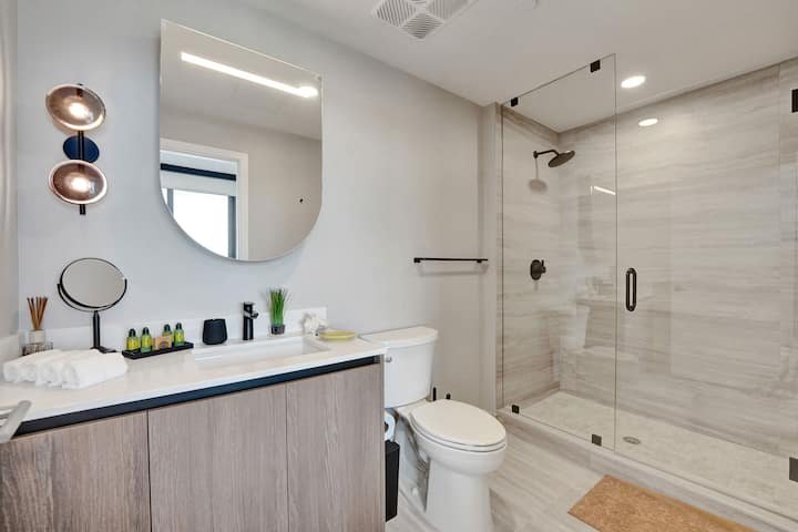 NOVO: Alegria à beira-mar: 1 quarto/1,5 banheiro na ensolarada Miami