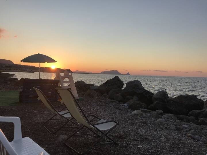 Loft à beira-mar, com acesso privativo à praia