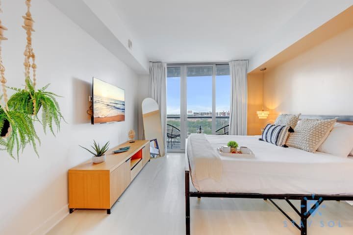 Resort espetacular, localização privilegiada, varanda, academia