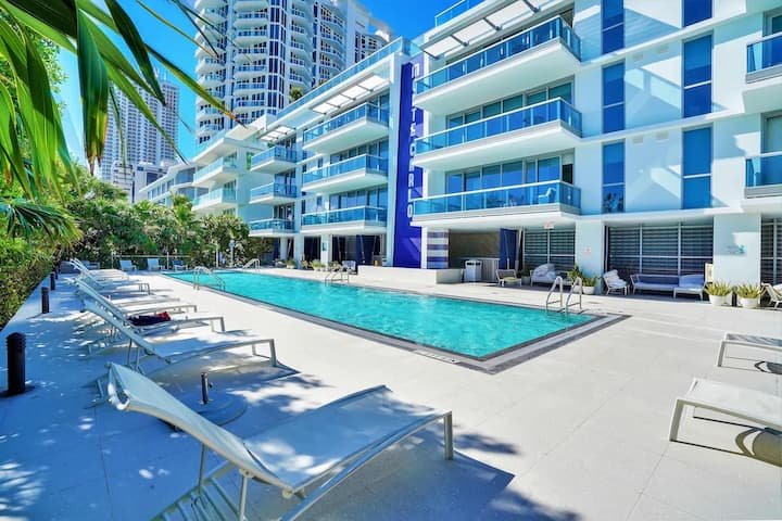 Suíte espaçosa de um quarto em Miami Beach por Dharma