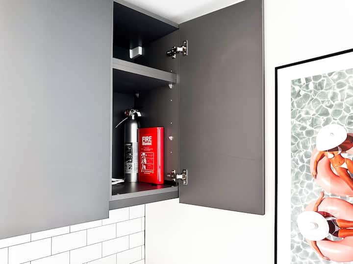 Condomínio de luxo de 1 quarto com vista para o mar e para a cidade