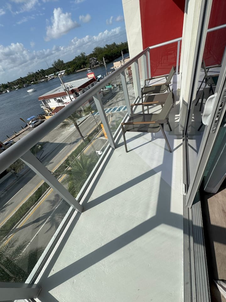 Vistas deslumbrantes da costa perto de Hollywood Beach