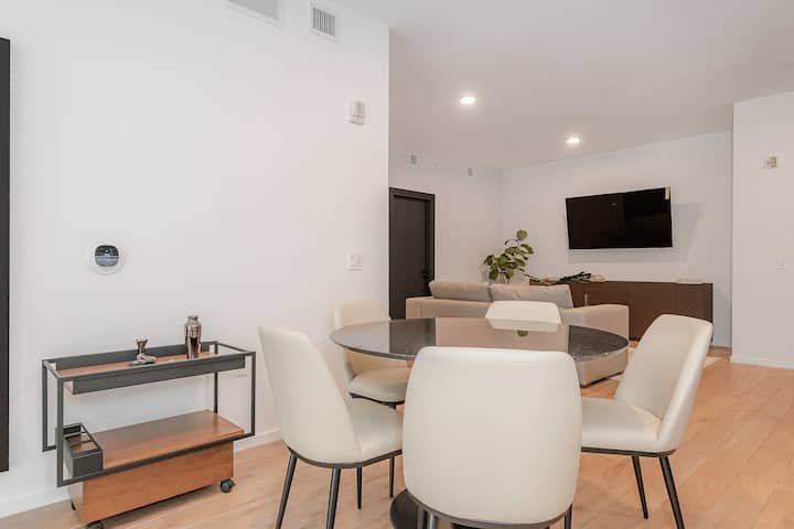 Urban Bayview Haven · Piscina e terraço #4417