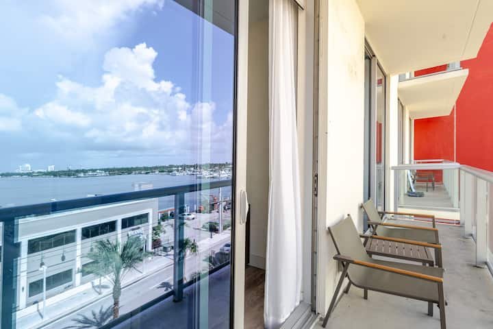 Vistas deslumbrantes da costa perto de Hollywood Beach