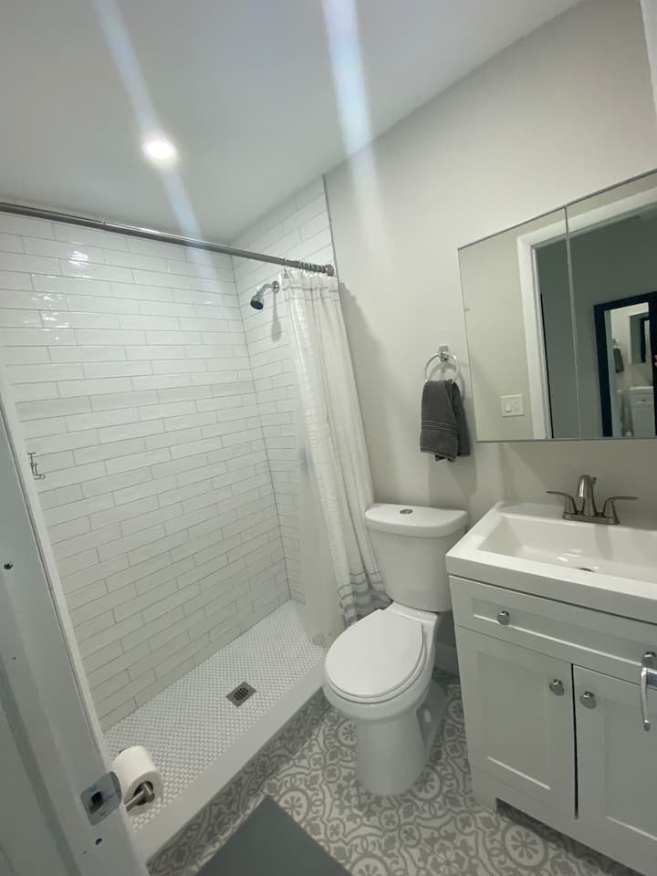 Quarto privativo na Coral Way!