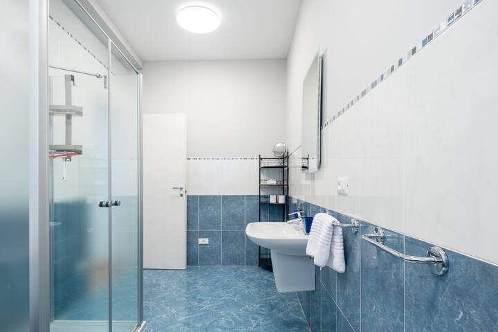 A Dois Passos da Casa de Julieta e da Arena