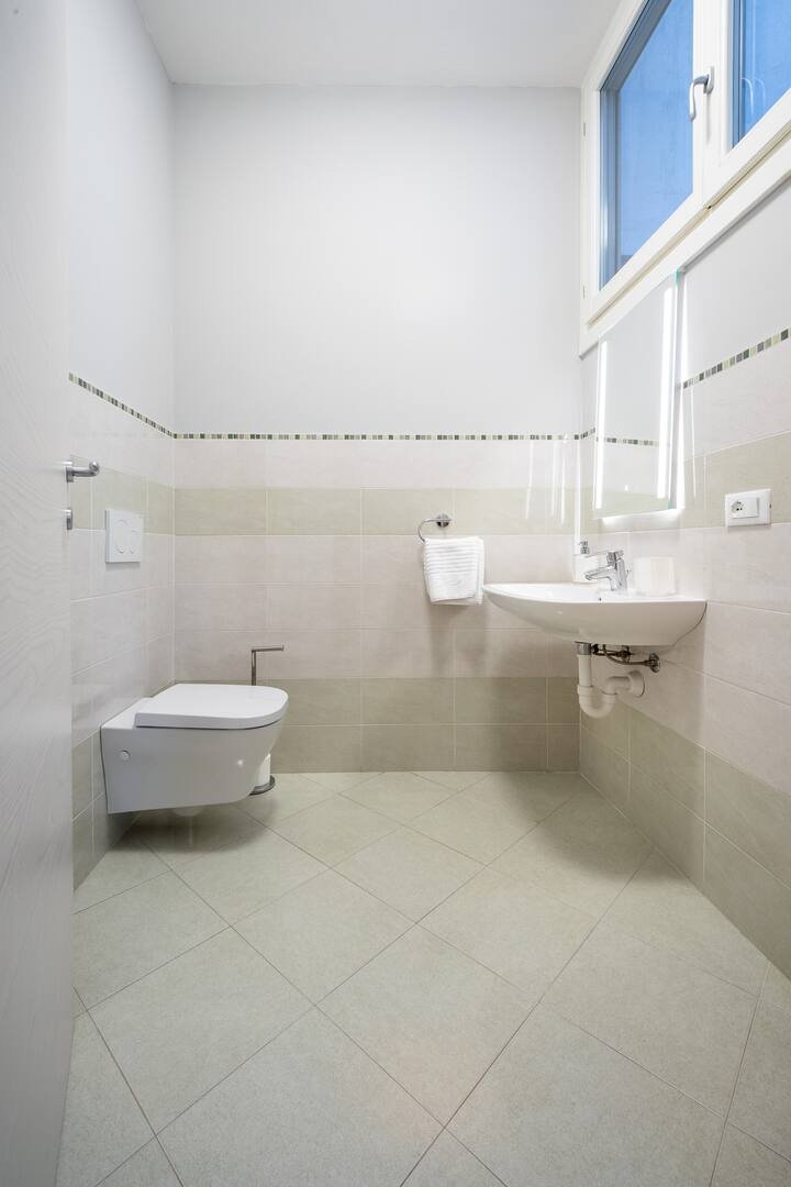 A Dois Passos da Casa de Julieta e da Arena