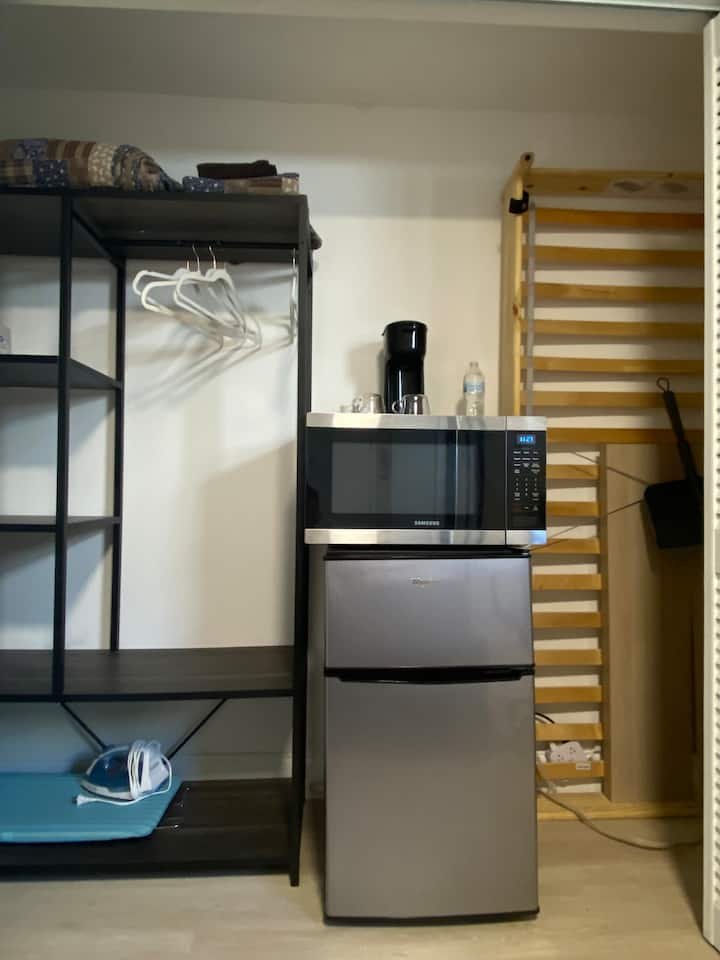 Quarto privativo na Coral Way!