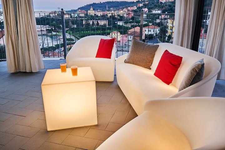 [Maravilhosa VISTA para o MAR e jacuzzi]Cadimare/5TERRE