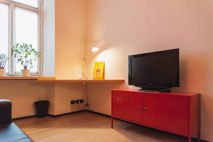 Quarto no centro com banheiro privativo