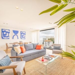 Apartamento no terraço no centro da cidade de frente para a natureza