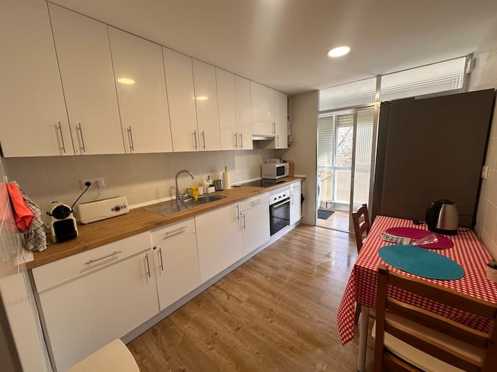 Fuencarral Quarto individual e banheiro privativo