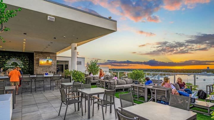 Vistas deslumbrantes da costa perto de Hollywood Beach