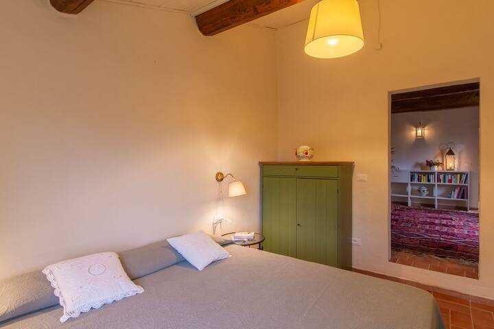 Apartamento com jardim e piscina – Il Pietrone