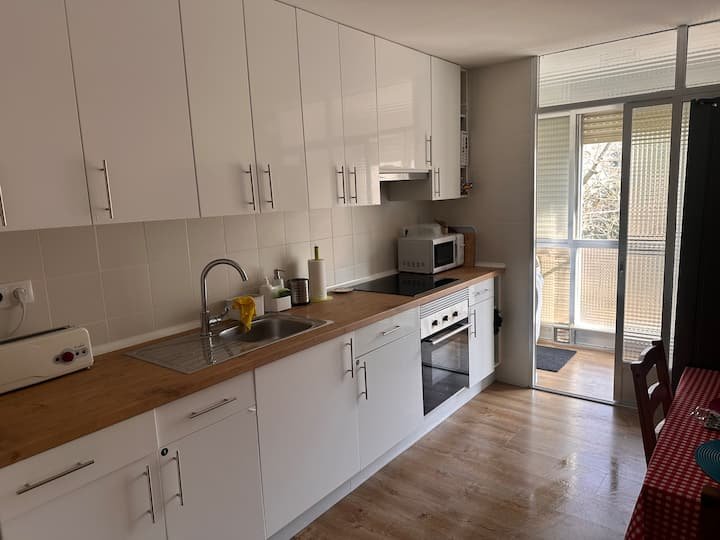 Fuencarral Quarto individual e banheiro privativo