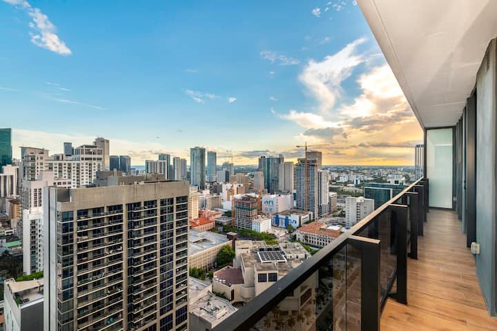 Urban Bayview Haven · Piscina e terraço #4417