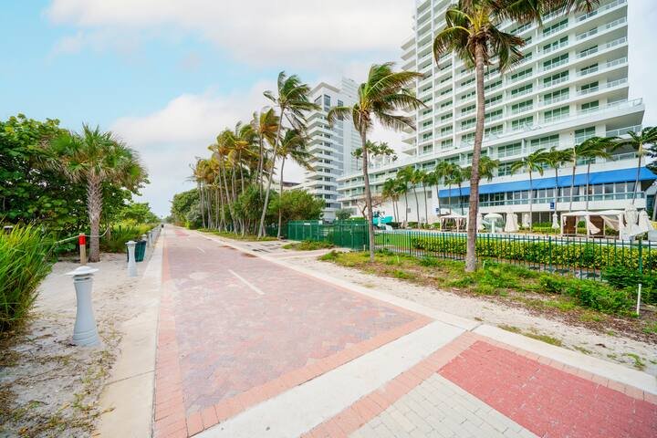 Suíte de 1 quarto com vista para o mar Fontainebleau Tresor
