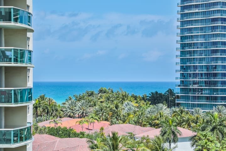 Fontainebleau | 1BR Striking Resort & Ocean View