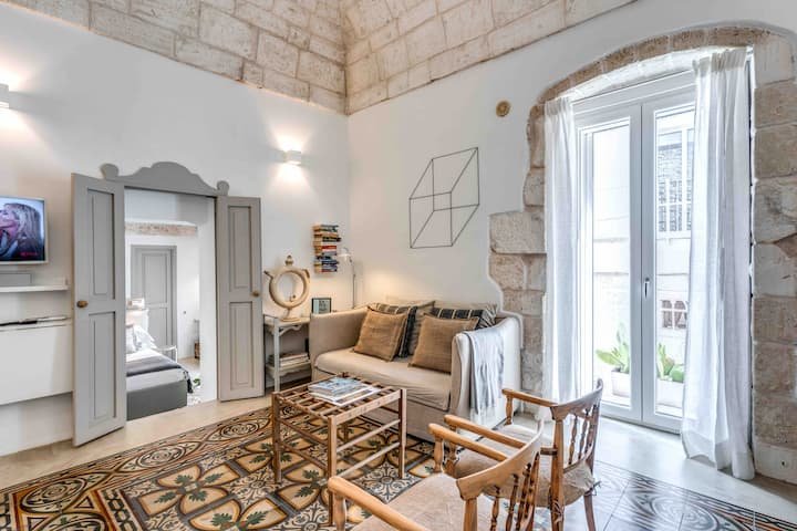 That’s Amore – Casa com design diferenciado e terraço privativo