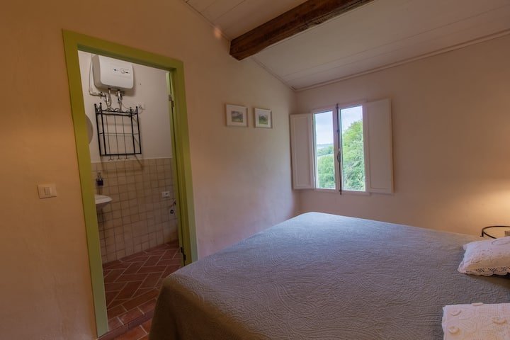 Apartamento com jardim e piscina – Il Pietrone