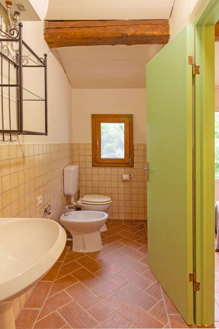 Apartamento com jardim e piscina – Il Pietrone