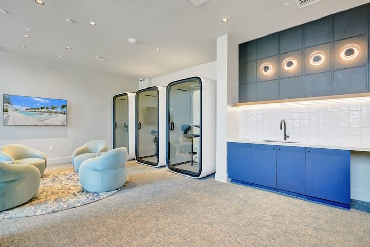 NOVO: Alegria à beira-mar: 1 quarto/1,5 banheiro na ensolarada Miami