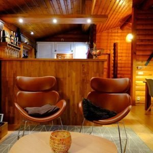 Woody Willingen – A cabana de madeira em meio a uma natureza maravilhosa