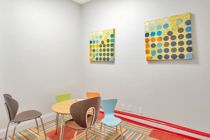 Frente à praia. Remodelado, luxo 3 CAMAS/2 quartos. 1,5