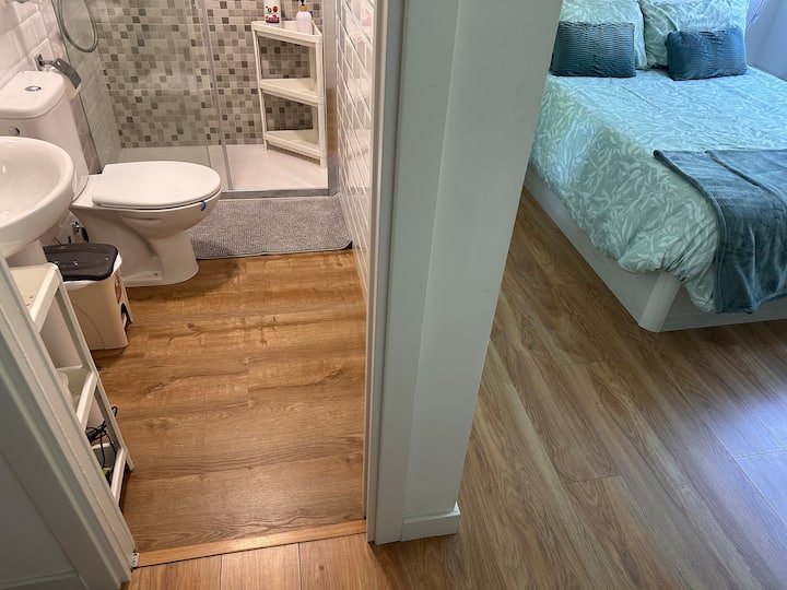 Fuencarral Quarto individual e banheiro privativo