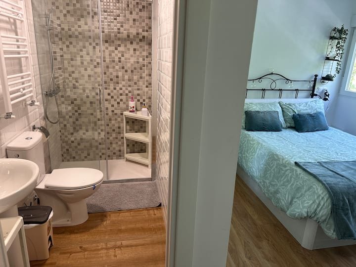 Fuencarral Quarto individual e banheiro privativo