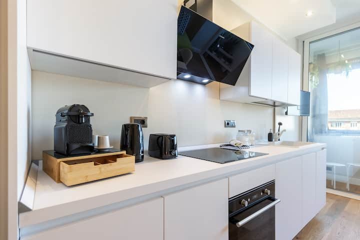 Cobertura moderna elegante/ vista panorâmica e piscina