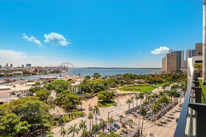 Urban Bayview Haven · Piscina e terraço #4417
