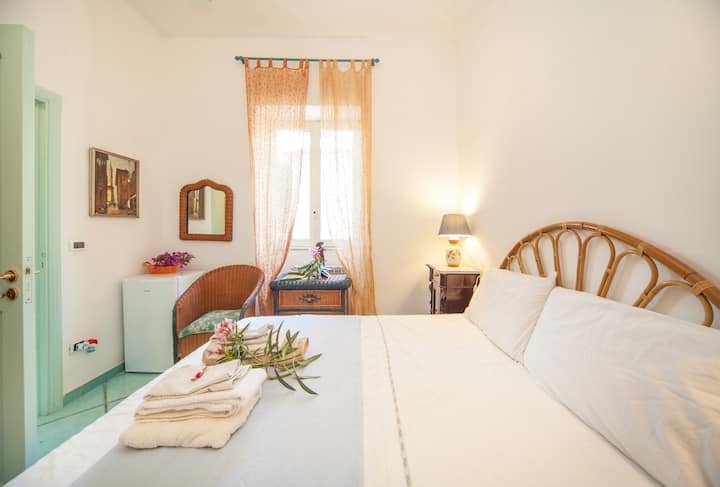 Ischia B&B “VILLA ANTICA” Quarto Esmeralda