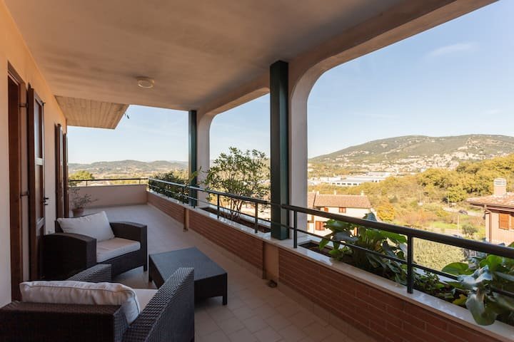 Casa Nasti entre Solomeo e Corciano