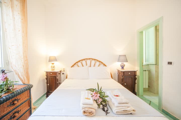 Ischia B&B “VILLA ANTICA” Quarto Esmeralda