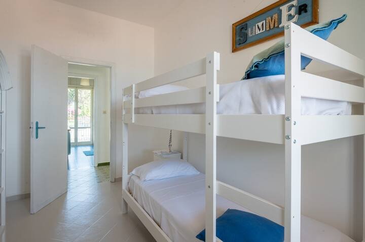 Casa de praia e vilas Natoli | Vila Manfredi