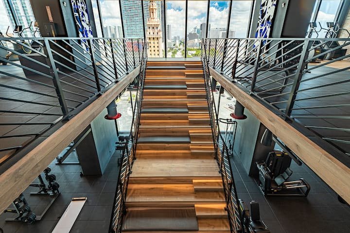 Urban Bayview Haven · Piscina e terraço #4417