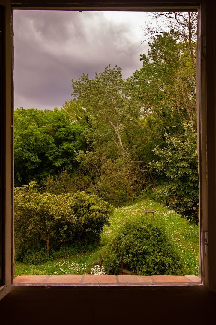 Apartamento com jardim e piscina – Il Pietrone