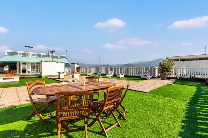 Cobertura moderna elegante/ vista panorâmica e piscina