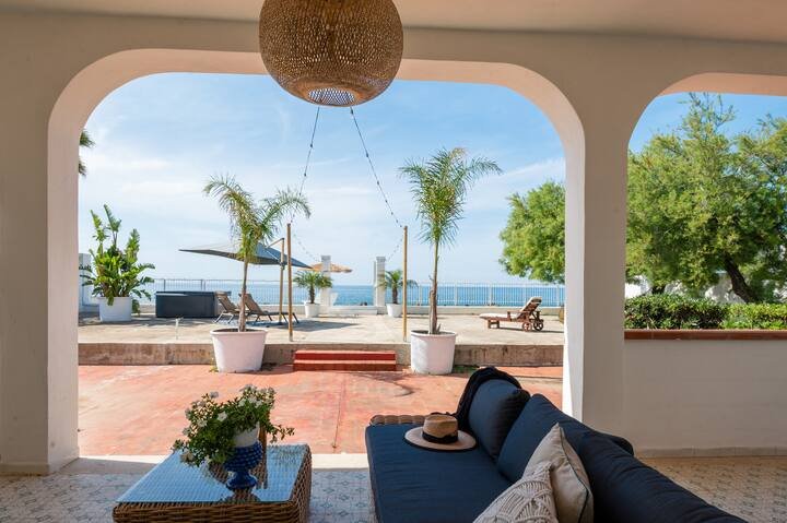 Casa de praia e vilas Natoli | Vila Manfredi