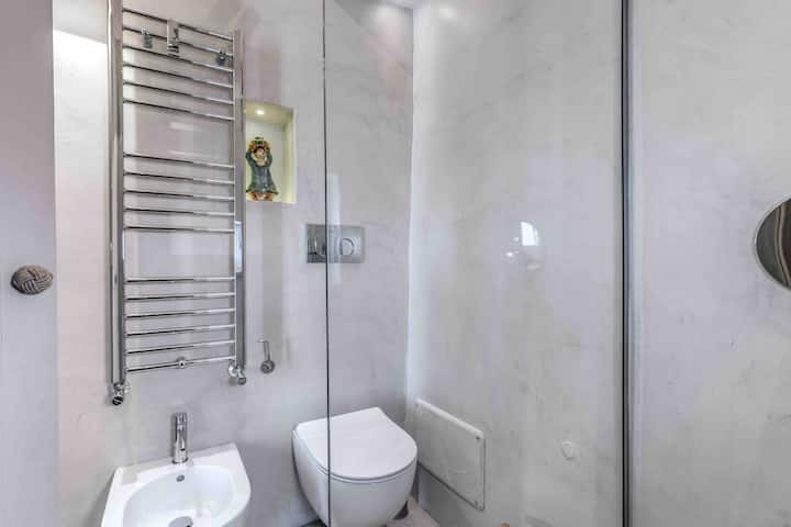 That’s Amore – Casa com design diferenciado e terraço privativo