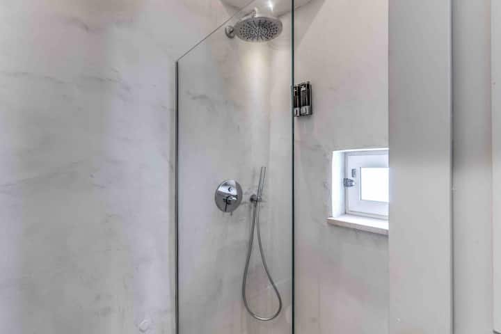 That’s Amore – Casa com design diferenciado e terraço privativo