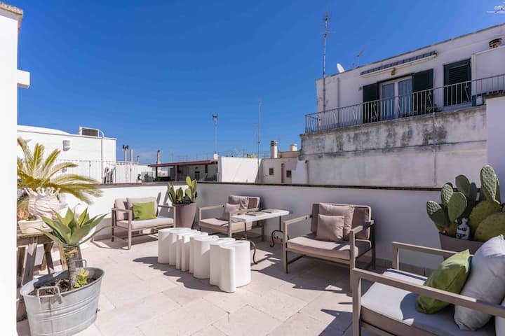 That’s Amore – Casa com design diferenciado e terraço privativo