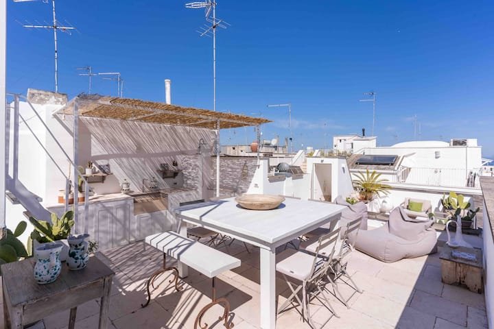 That’s Amore – Casa com design diferenciado e terraço privativo