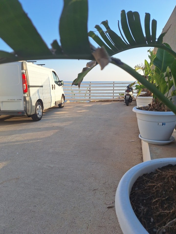 Loft à beira-mar, com acesso privativo à praia