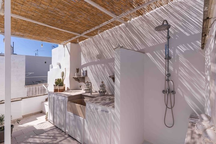 That’s Amore – Casa com design diferenciado e terraço privativo