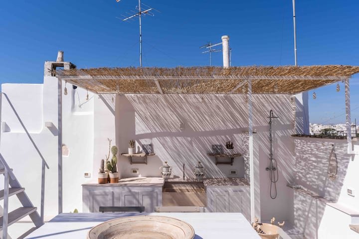 That’s Amore – Casa com design diferenciado e terraço privativo