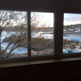 Casa de campo encantadora, pés na água