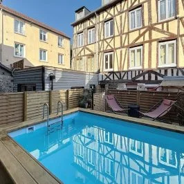 Piscina aquecida, sauna e banho turco